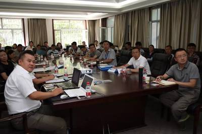 新交科組織開展環(huán)氧瀝青在新疆公路、橋梁建設(shè)中的推廣應(yīng)用技術(shù)交流會(huì)